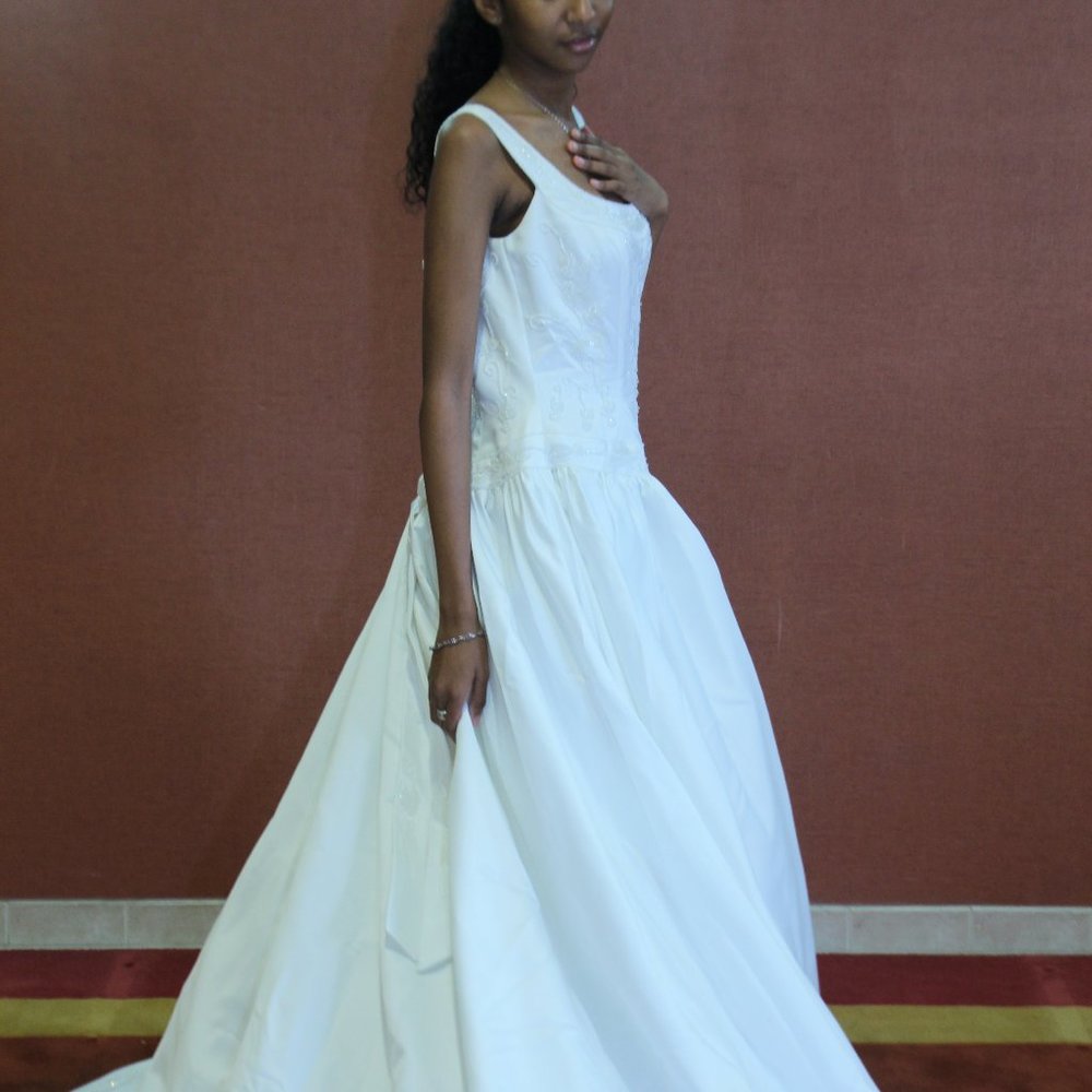 Vintage Style Mori Lee Beaded Satin Gown in Soft White - Picture 2 of 12